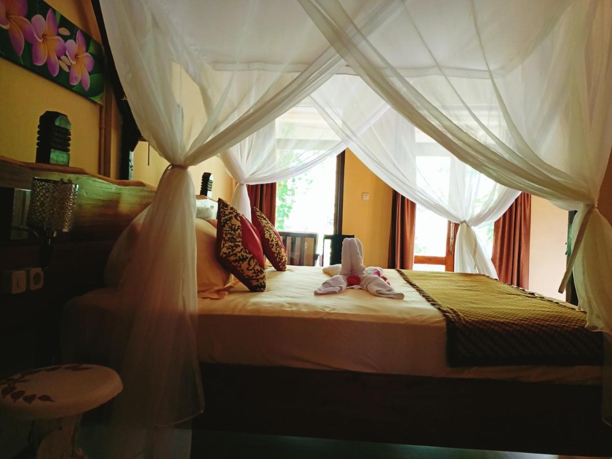 Tangkoko Sanctuary Villa Bitung Exterior photo