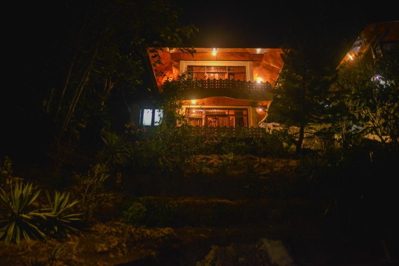 Tangkoko Sanctuary Villa Bitung Exterior photo